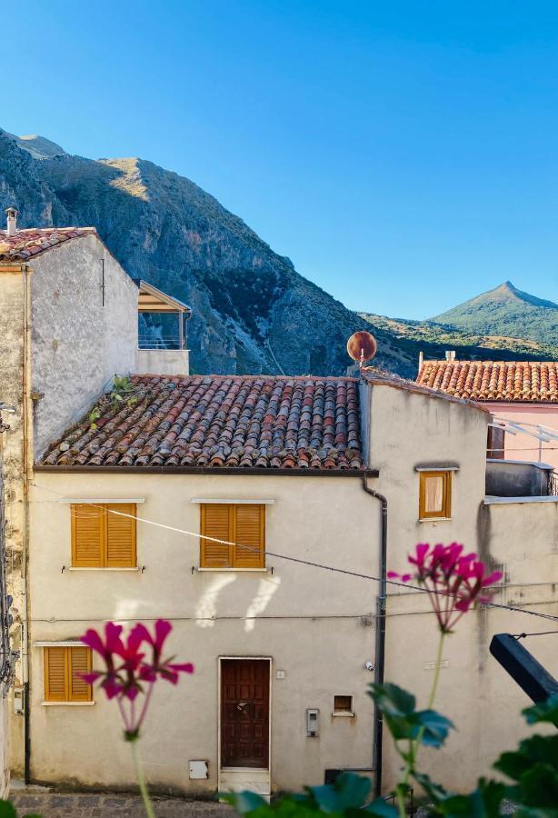 A Punta Terra Isnello Bed and Breakfast Esterno foto
